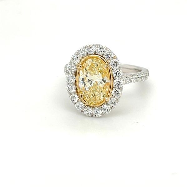 GIA Certified Oval Yellow Diamond Ring 2.05 carats Plat/18KYG