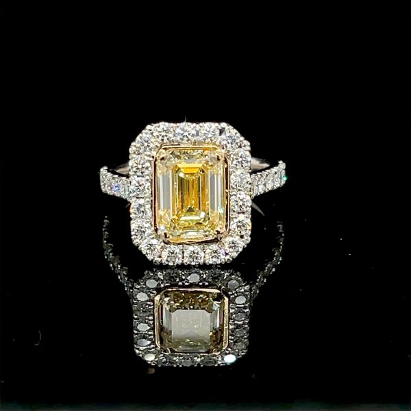 Yellow Diamond Emerald Cut Ring 2.70 carats