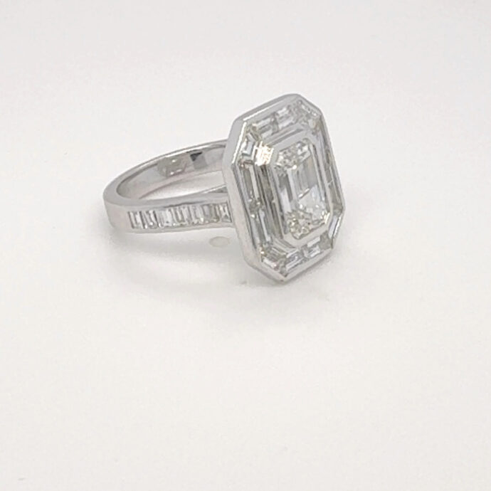 Diamond Emerald Cut and Baguette Ring. Total 4.31 cts. E VS1 Lab Grown IGI Cert