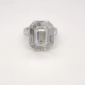 Diamond Emerald Cut and Baguette Ring. Total 4.31 cts. E VS1 Lab Grown IGI Cert