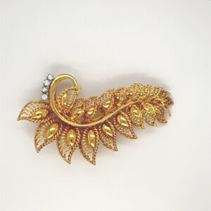 22K Gold Vintage Brooch with Diamond accent. 17.30 Grams.