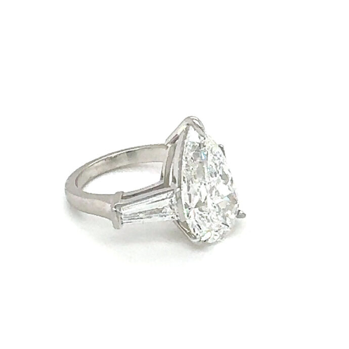 Diamond Pear Shape Engagement Ring 7.04 Carats E VVS2. Lab Grown 1.54 cts TB.