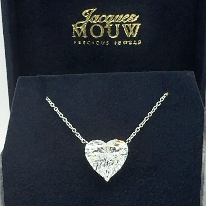 Heart Shape Diamond 8.02 carats. Necklace. F VS2 IGI Lab Grown. Set In Platinum